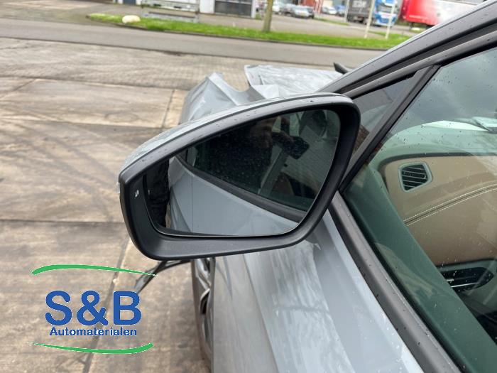 Volkswagen ID.4 Performance 77 kWh Sloopvoertuig (2021, Grijs)