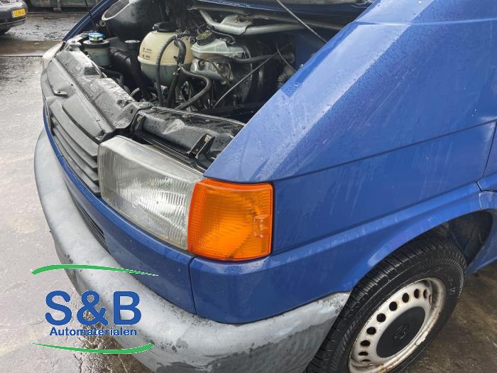 Volkswagen Transporter/Caravelle T4 1.9 TD Caravelle Sloopvoertuig (1996, Donker, Blauw)