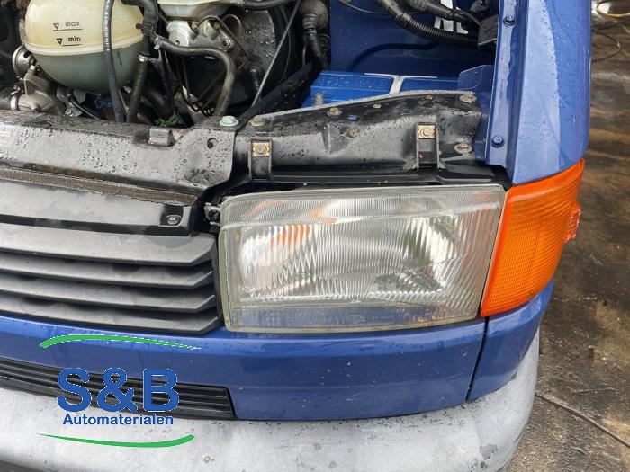Volkswagen Transporter/Caravelle T4 1.9 TD Caravelle Sloopvoertuig (1996, Donker, Blauw)