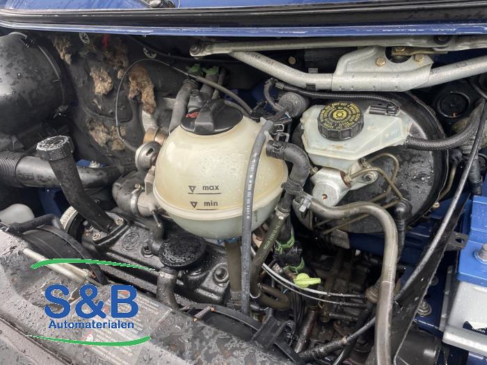 Volkswagen Transporter/Caravelle T4 1.9 TD Caravelle Sloopvoertuig (1996, Donker, Blauw)