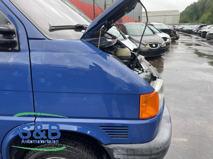 Volkswagen Transporter/Caravelle T4 1.9 TD Caravelle Sloopvoertuig (1996, Donker, Blauw)