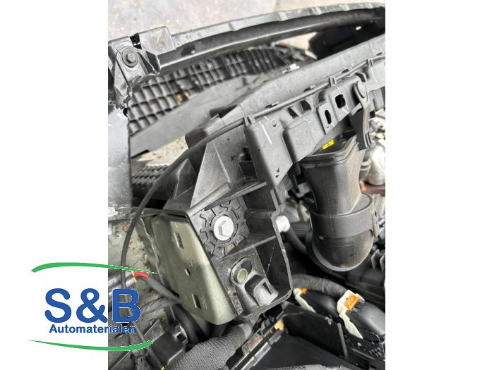 Opel Corsa F 1.2 12V 75 Sloopvoertuig (2022, Zwart)