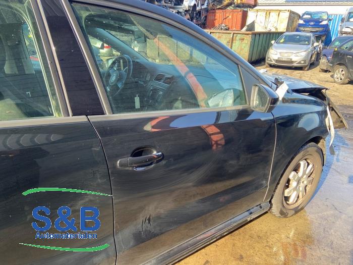 Volkswagen Polo V 1.2 TDI 12V BlueMotion Sloopvoertuig (2010, Zwart)