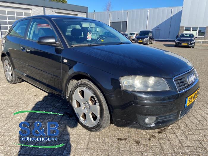 Audi A3 1.6 16V FSI Sloopvoertuig (2003, Zwart)