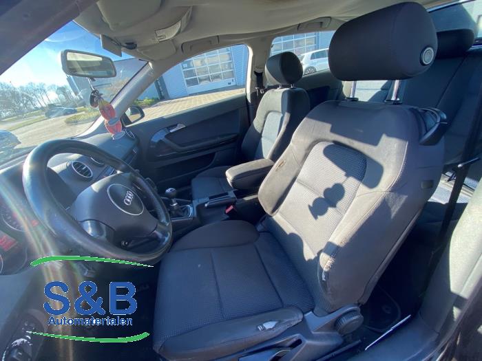 Audi A3 1.6 16V FSI Sloopvoertuig (2003, Zwart)