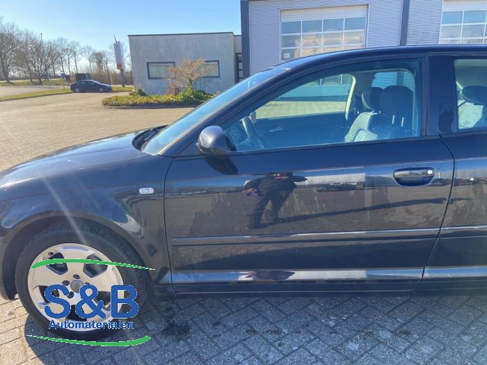Audi A3 1.6 16V FSI Sloopvoertuig (2003, Zwart)