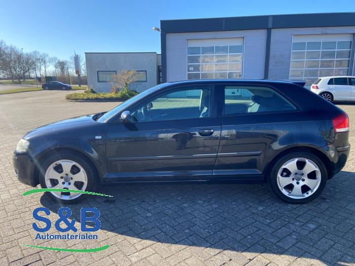 Audi A3 1.6 16V FSI Sloopvoertuig (2003, Zwart)