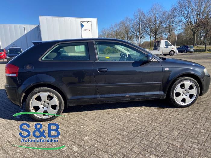 Audi A3 1.6 16V FSI Sloopvoertuig (2003, Zwart)