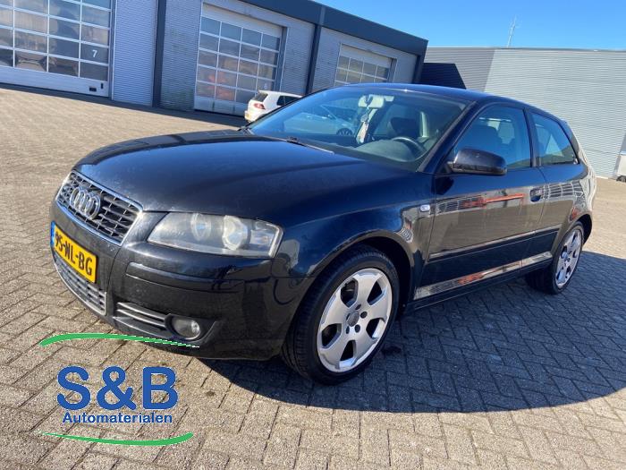 Audi A3 1.6 16V FSI Sloopvoertuig (2003, Zwart)