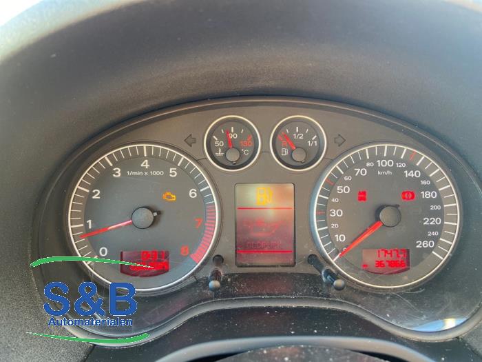 Audi A3 1.6 16V FSI Sloopvoertuig (2003, Zwart)