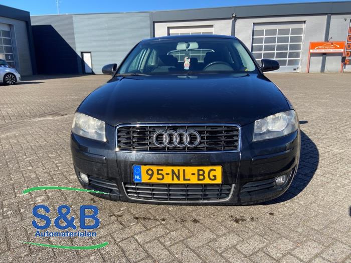 Audi A3 1.6 16V FSI Sloopvoertuig (2003, Zwart)