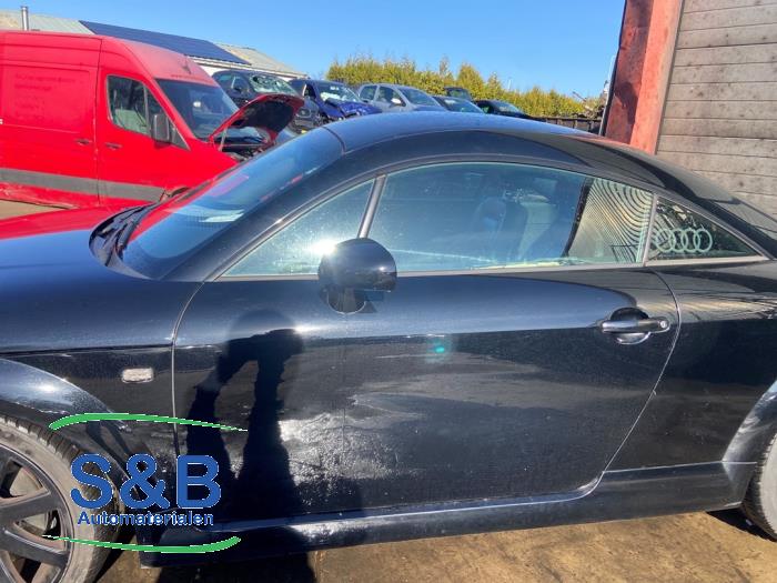 Audi TT Sloopvoertuig (2000, Zwart)