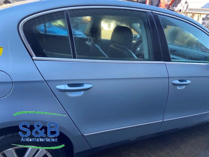 Volkswagen Passat 2.0 FSI 16V Sloopvoertuig (2005, Blauw)