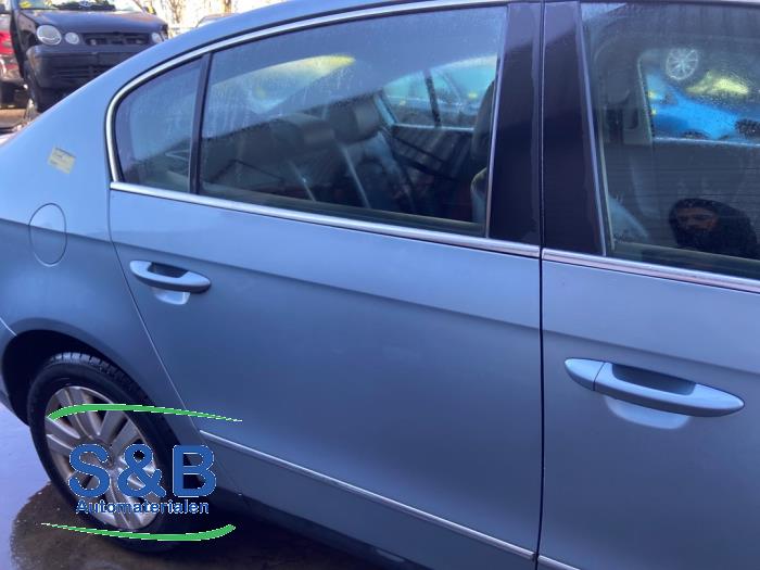 Volkswagen Passat 2.0 FSI 16V Sloopvoertuig (2005, Blauw)