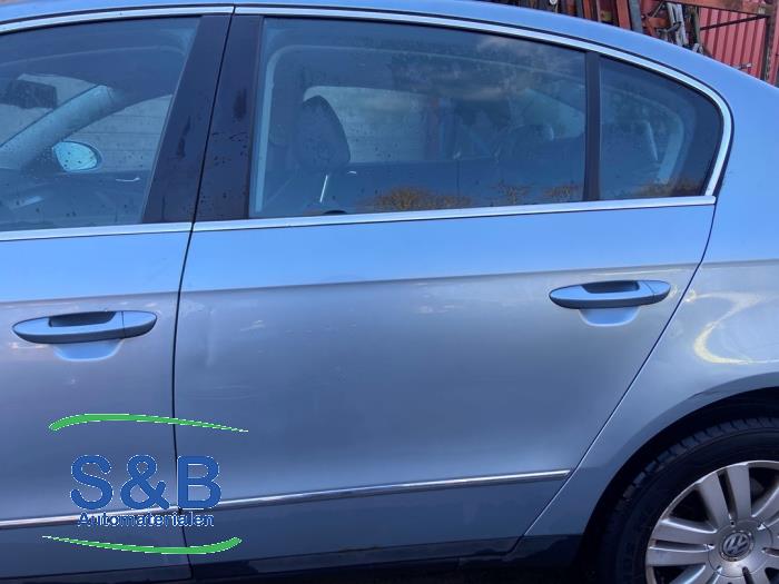 Volkswagen Passat 2.0 FSI 16V Sloopvoertuig (2005, Blauw)