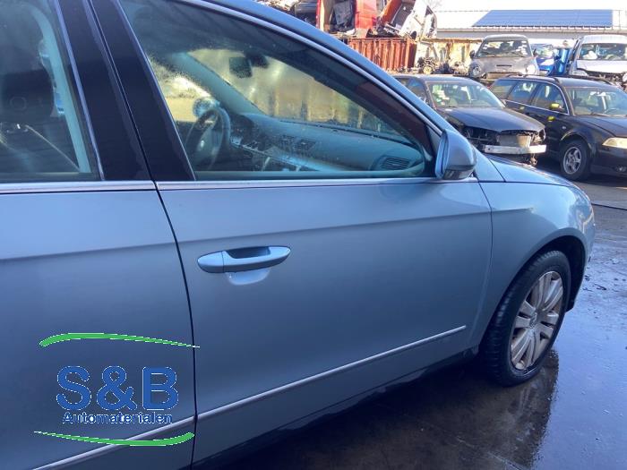 Volkswagen Passat 2.0 FSI 16V Sloopvoertuig (2005, Blauw)