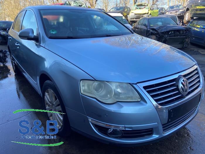 Volkswagen Passat 2.0 FSI 16V Sloopvoertuig (2005, Blauw)