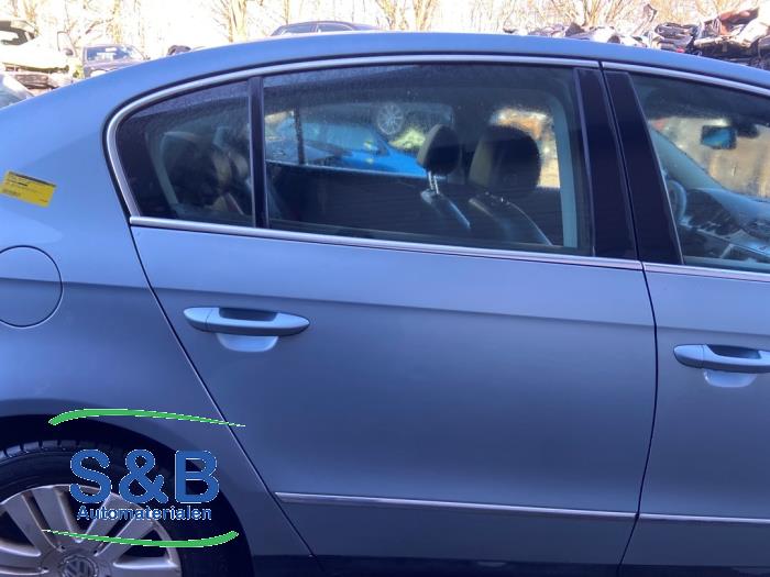 Volkswagen Passat 2.0 FSI 16V Sloopvoertuig (2005, Blauw)