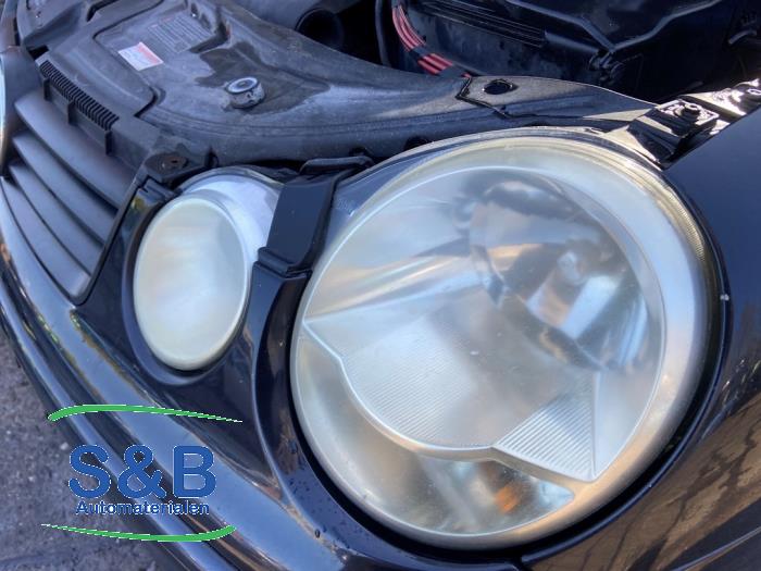 Volkswagen Polo IV 1.4 16V 75 Sloopvoertuig (2004, Zwart)