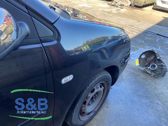 Volkswagen Polo IV 1.4 16V 75 Sloopvoertuig (2004, Zwart)