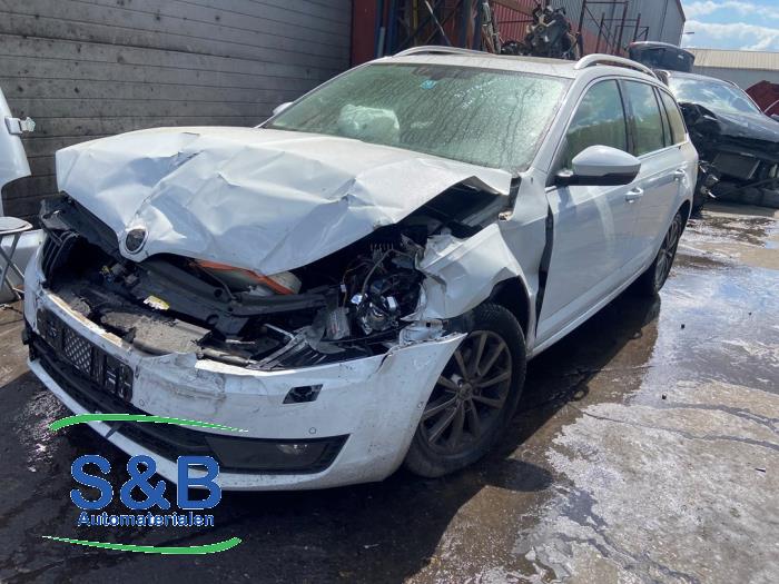 Skoda Octavia Combi 1.6 TDI GreenTec 16V Sloopvoertuig (2015, Wit)