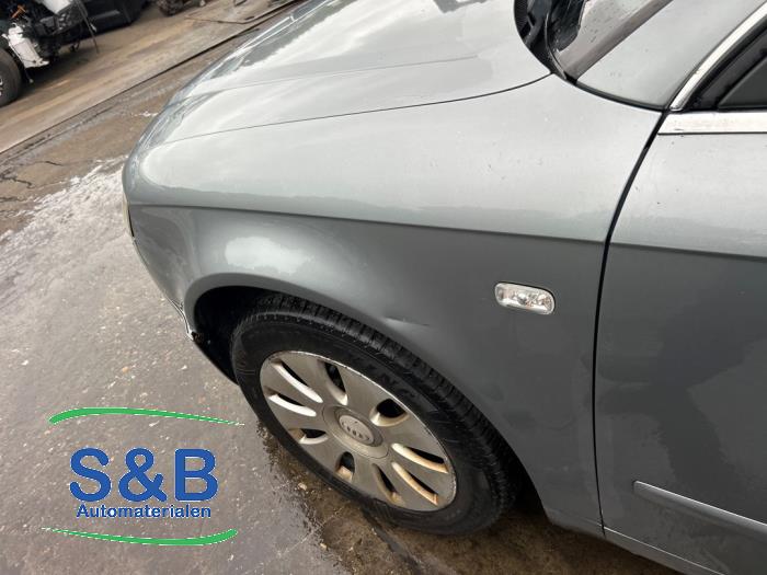 Audi A4 Avant 2.0 TDI 16V Sloopvoertuig (2006, Grijs)