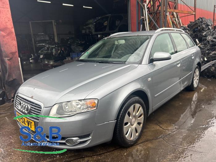 Audi A4 Avant 2.0 TDI 16V Sloopvoertuig (2006, Grijs)