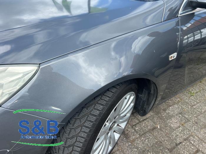 Opel Insignia 2.0 CDTI 16V 130 Ecotec Sloopvoertuig (2010, Donker, Zilvergrijs, Zilver)
