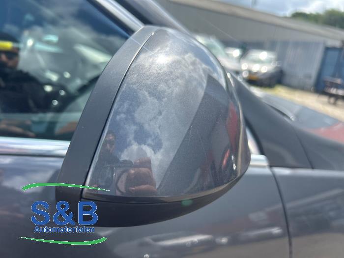 Opel Insignia 2.0 CDTI 16V 130 Ecotec Sloopvoertuig (2010, Donker, Zilvergrijs, Zilver)