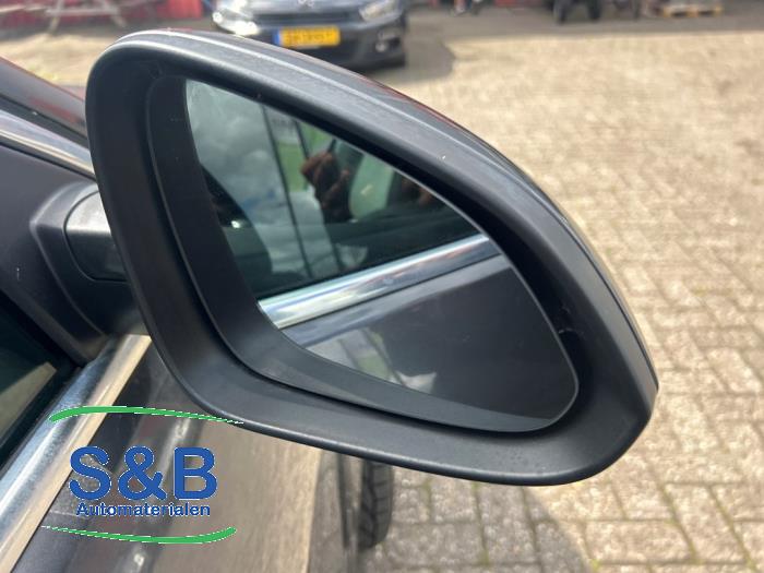 Opel Insignia 2.0 CDTI 16V 130 Ecotec Sloopvoertuig (2010, Donker, Zilvergrijs, Zilver)