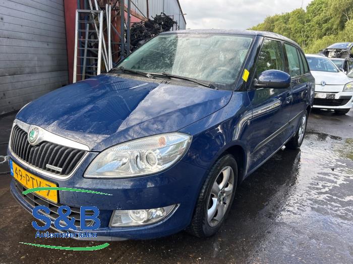 Skoda Fabia II Combi 1.2 TDI 12V Greenline Sloopvoertuig (2011, Blauw)