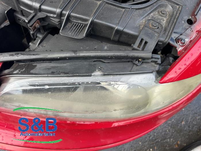 BMW 1-Serie Sloopvoertuig (2015, Rood)