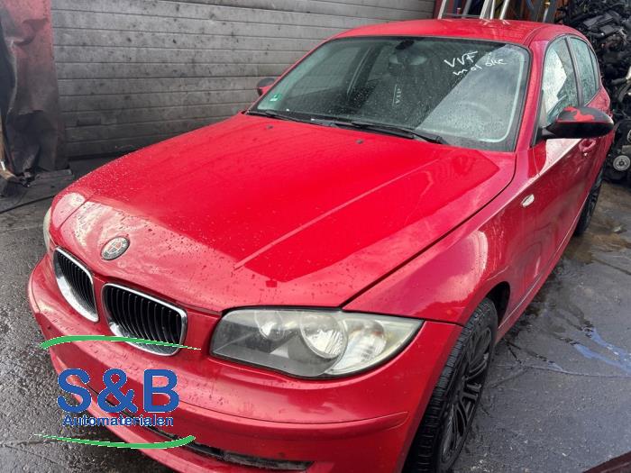 BMW 1-Serie Sloopvoertuig (2015, Rood)