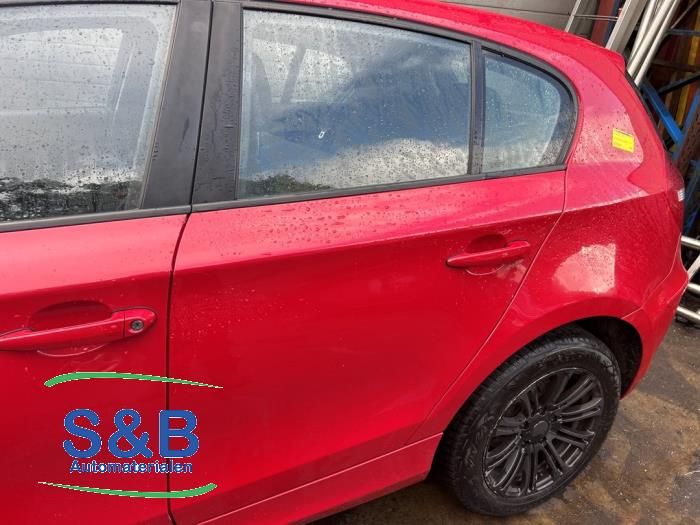 BMW 1-Serie Sloopvoertuig (2015, Rood)