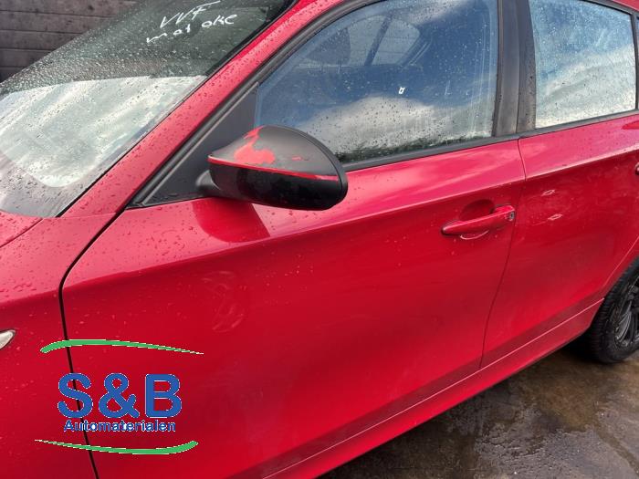 BMW 1-Serie Sloopvoertuig (2015, Rood)