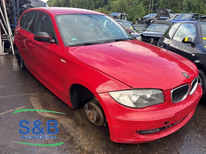 BMW 1-Serie Sloopvoertuig (2015, Rood)