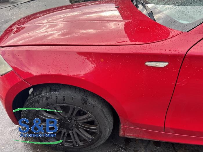 BMW 1-Serie Sloopvoertuig (2015, Rood)