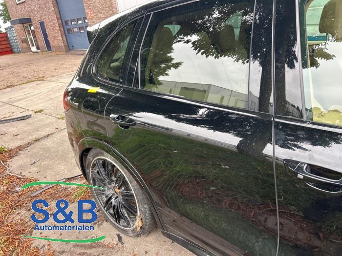 Porsche Cayenne II 3.0 D V6 24V Sloopvoertuig (2013, Zwart)