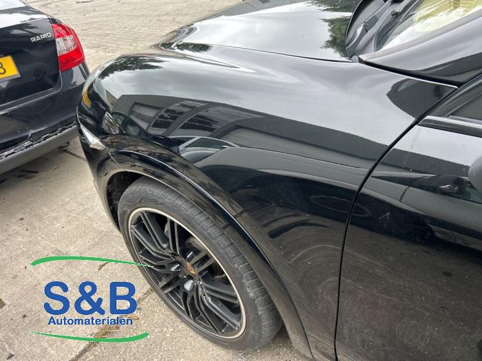 Porsche Cayenne II 3.0 D V6 24V Sloopvoertuig (2013, Zwart)