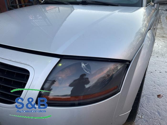 Audi TT 1.8 20V Turbo Sloopvoertuig (1999, Licht, Grijs, Zilvergrijs)