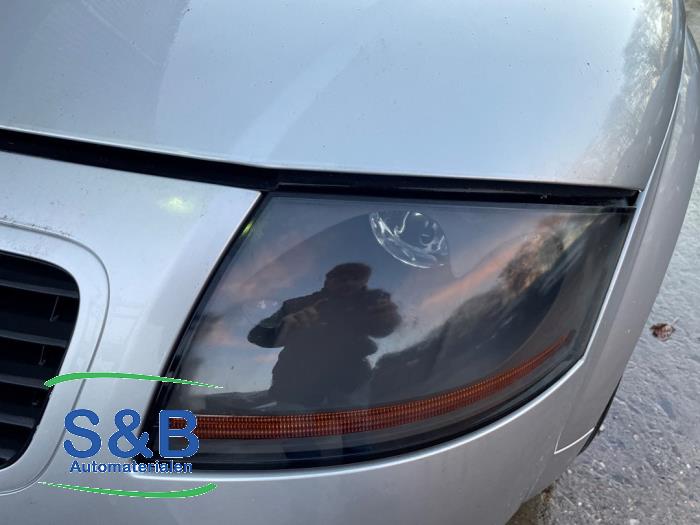 Audi TT 1.8 20V Turbo Sloopvoertuig (1999, Licht, Grijs, Zilvergrijs)