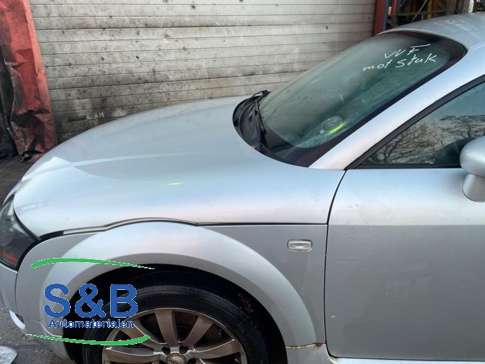 Audi TT 1.8 20V Turbo Sloopvoertuig (1999, Licht, Grijs, Zilvergrijs)