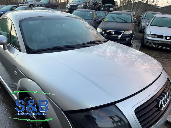 Audi TT 1.8 20V Turbo Sloopvoertuig (1999, Licht, Grijs, Zilvergrijs)