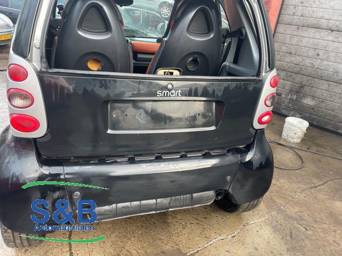 Smart City-Coupé 0.6 Turbo i.c. Smart&Pulse Sloopvoertuig (2002, Grijs)