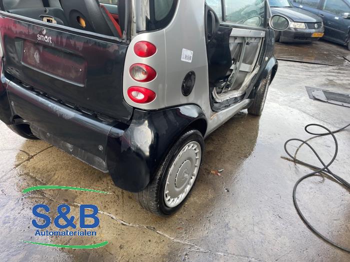 Smart City-Coupé 0.6 Turbo i.c. Smart&Pulse Sloopvoertuig (2002, Grijs)