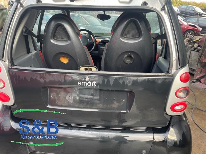 Smart City-Coupé 0.6 Turbo i.c. Smart&Pulse Sloopvoertuig (2002, Grijs)