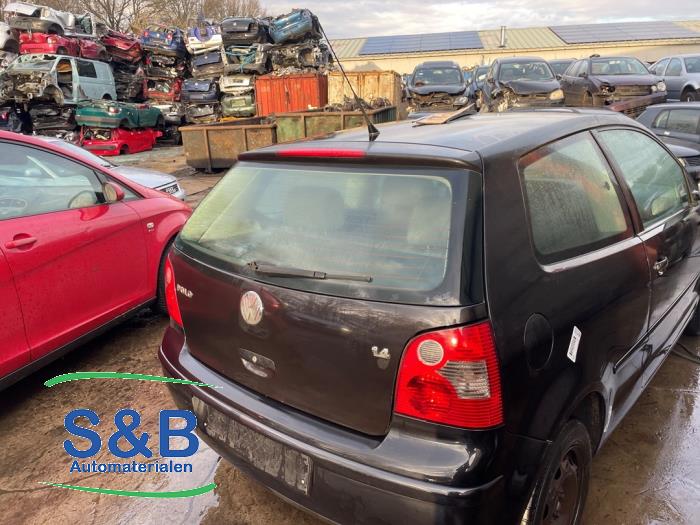 Volkswagen Polo IV 1.4 16V Sloopvoertuig (2004, Metallic, Zwart)