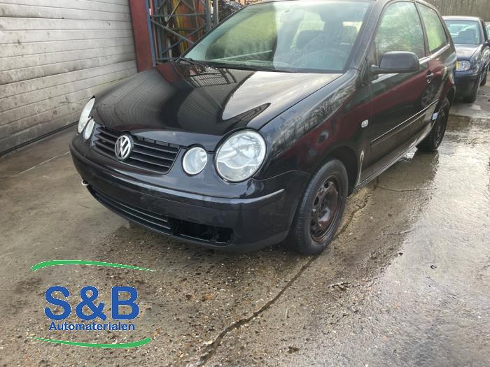 Volkswagen Polo IV 1.4 16V Sloopvoertuig (2004, Metallic, Zwart)