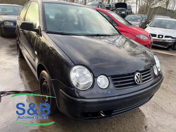 Volkswagen Polo IV 1.4 16V Sloopvoertuig (2004, Metallic, Zwart)