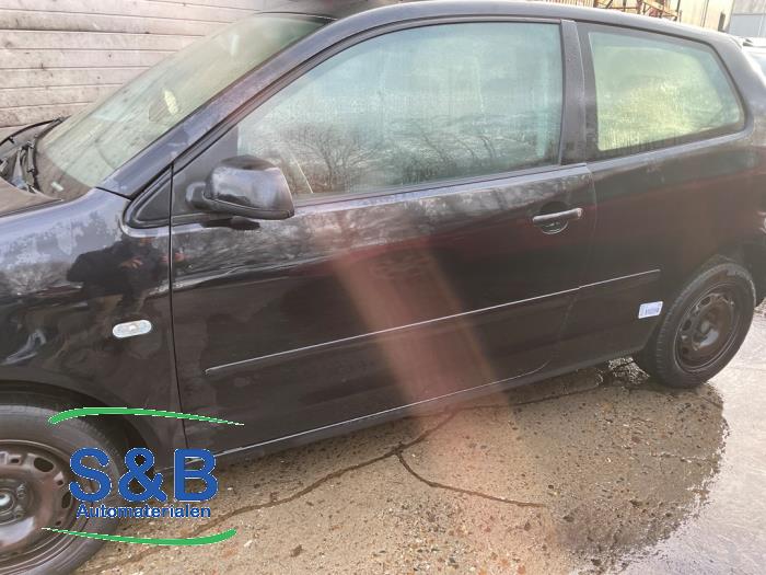 Volkswagen Polo IV 1.4 16V Sloopvoertuig (2004, Metallic, Zwart)